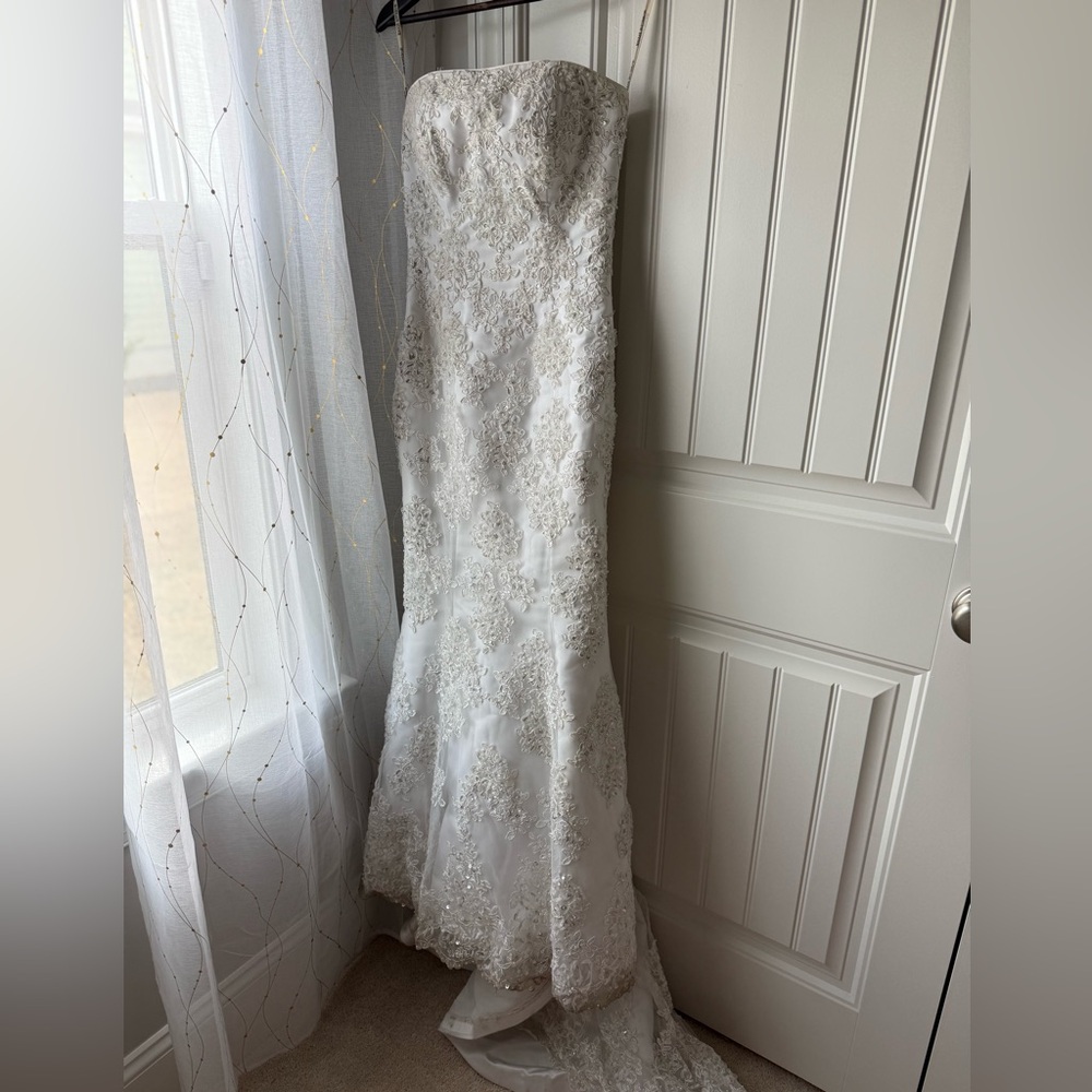Maggie Sottero Lace Wedding Dress